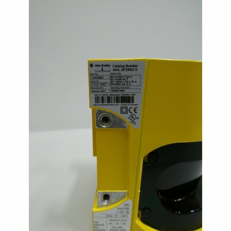 Allen Bradley SAFEZONE SINGLEZONE SAFETY SCANNER LASER SENSOR 442L-SFZNSZ